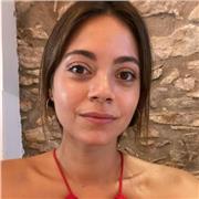 Puedo dar clases de lengua castellana, inglés y catalán; historia y filósofa. También orientación académica